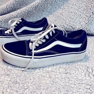 Vans Old Skool platform black men’s 7 women’s 8.5